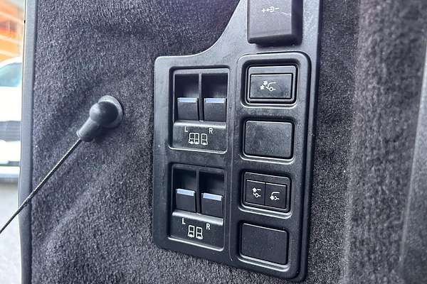 2021 Land Rover Discovery P360 R-Dynamic HSE Series 5