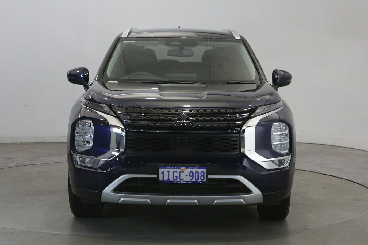 2024 Mitsubishi Outlander LS ZM