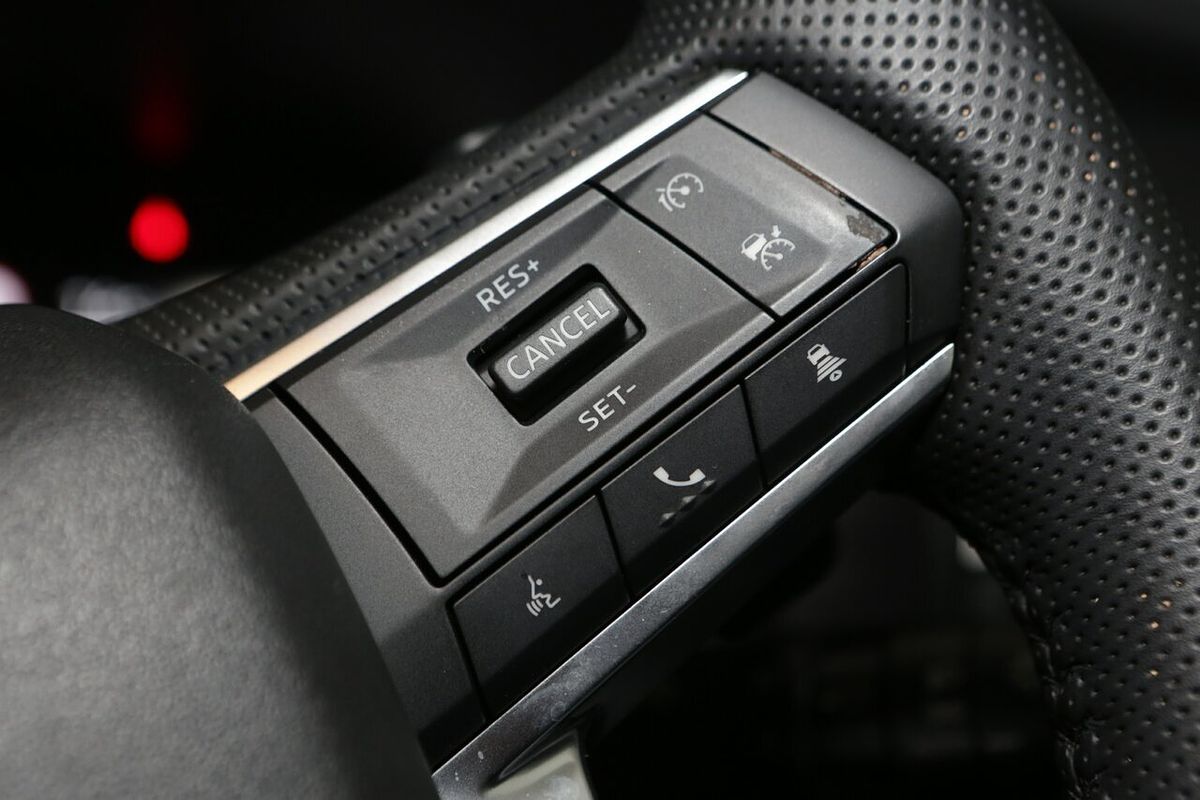 2024 Mitsubishi Outlander LS ZM