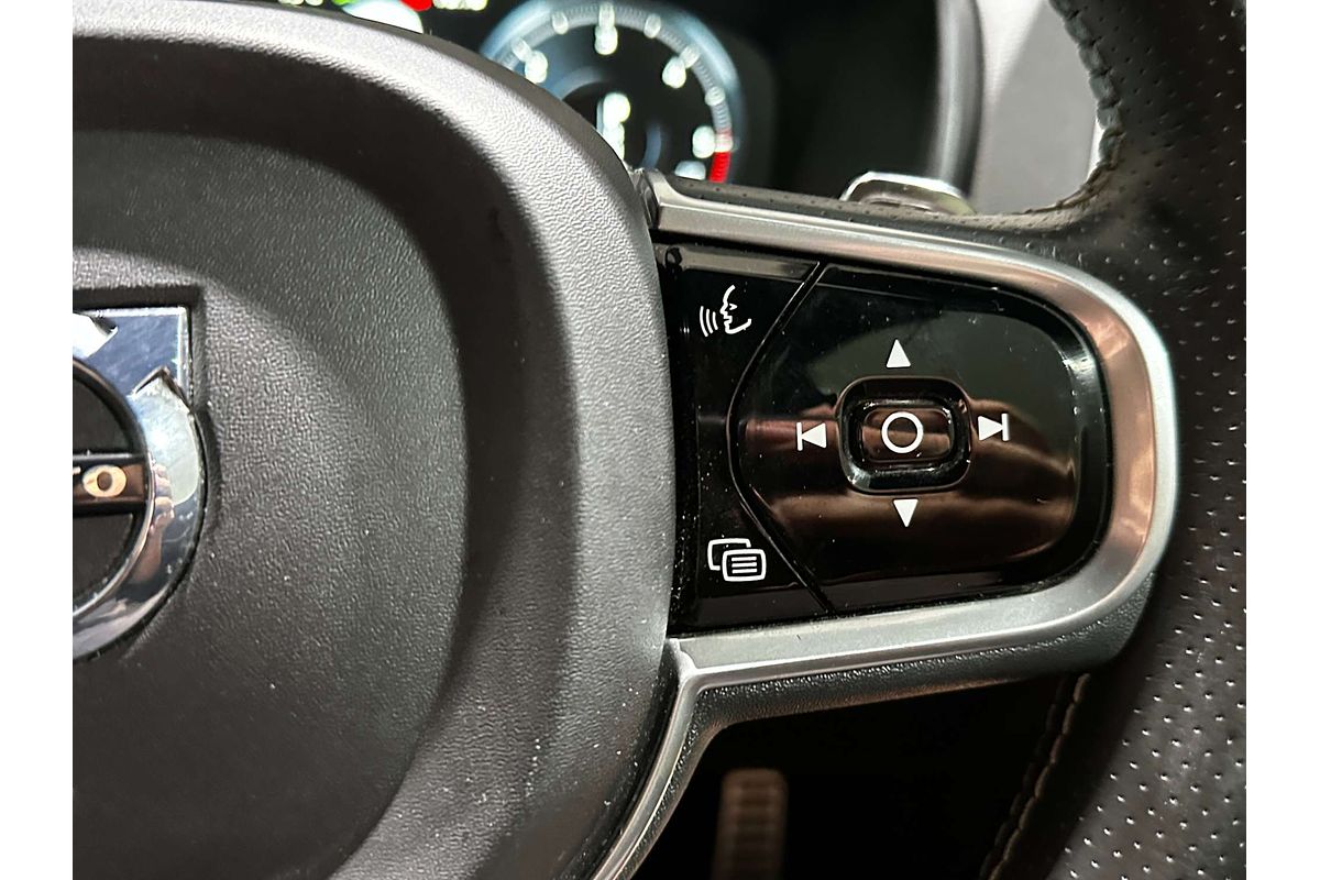2017 Volvo XC90 D5 R-Design