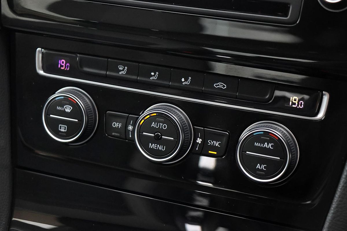 2015 Volkswagen Golf 103TSI Highline 7