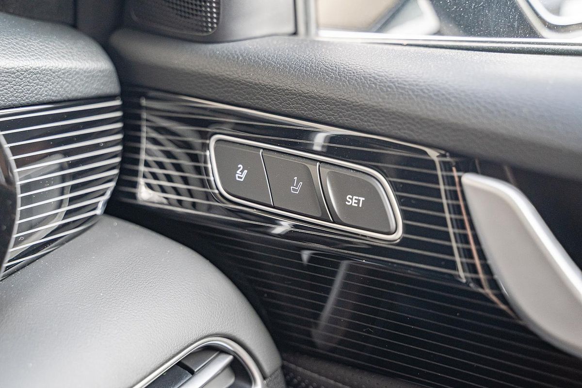2025 Hyundai Palisade Calligraphy Black Ink LX2.V5