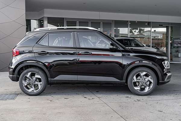 2025 Hyundai Venue Active QX.V5