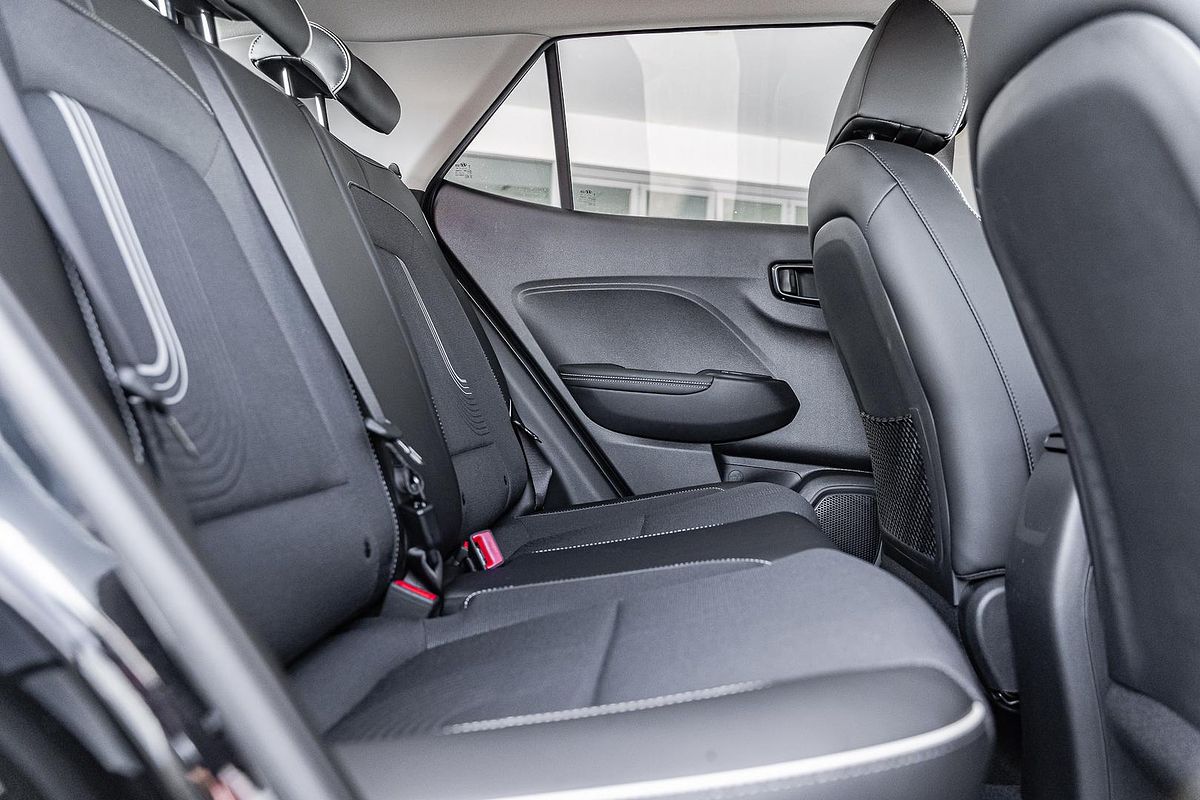 2025 Hyundai Venue Active QX.V5