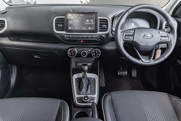 2025 Hyundai Venue Active QX.V5