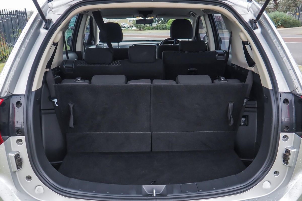 2018 Mitsubishi Outlander ES ZL