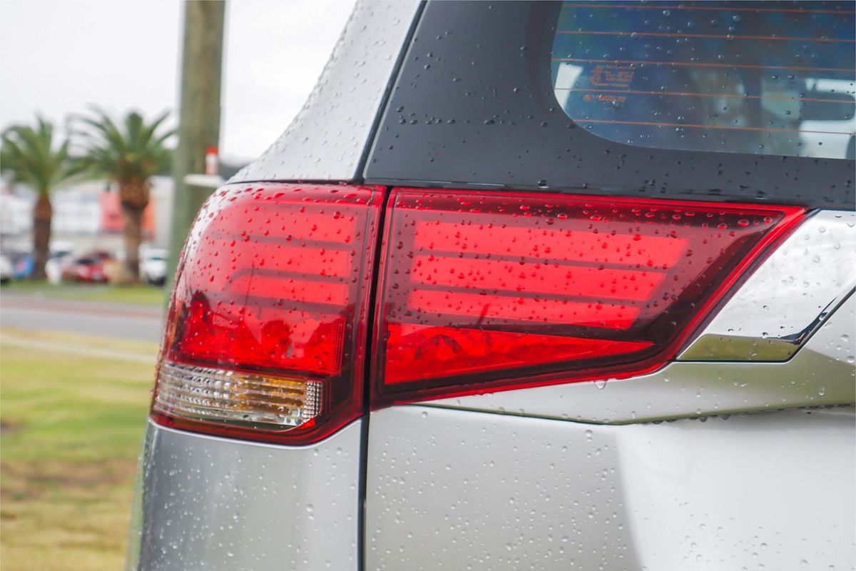 2018 Mitsubishi Outlander ES ZL