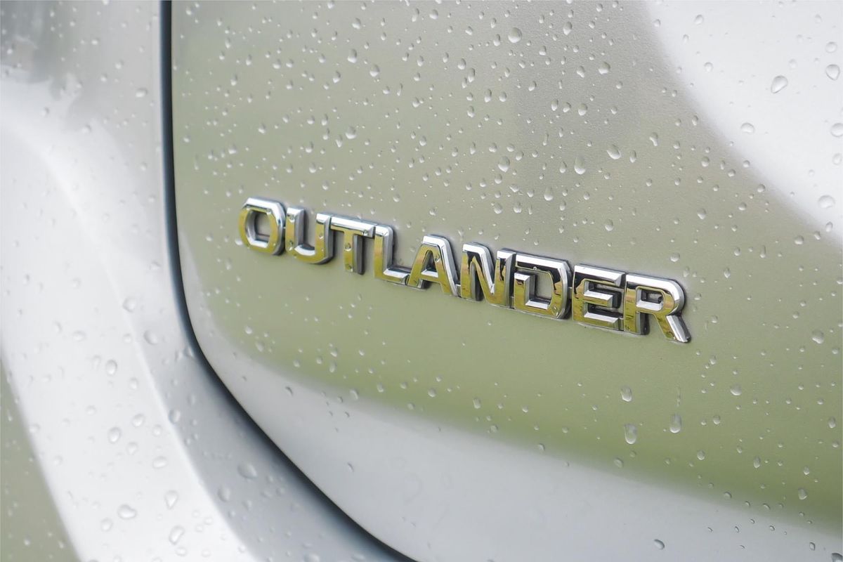 2018 Mitsubishi Outlander ES ZL