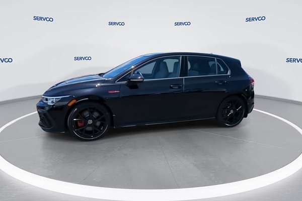 2024 Volkswagen Golf 380 SE
