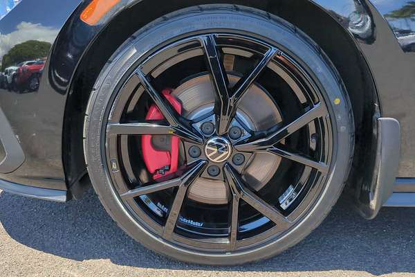 2024 Volkswagen Golf 380 SE