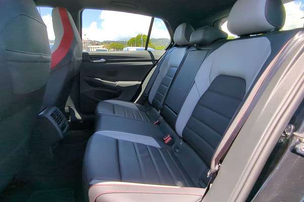 2024 Volkswagen Golf 380 SE