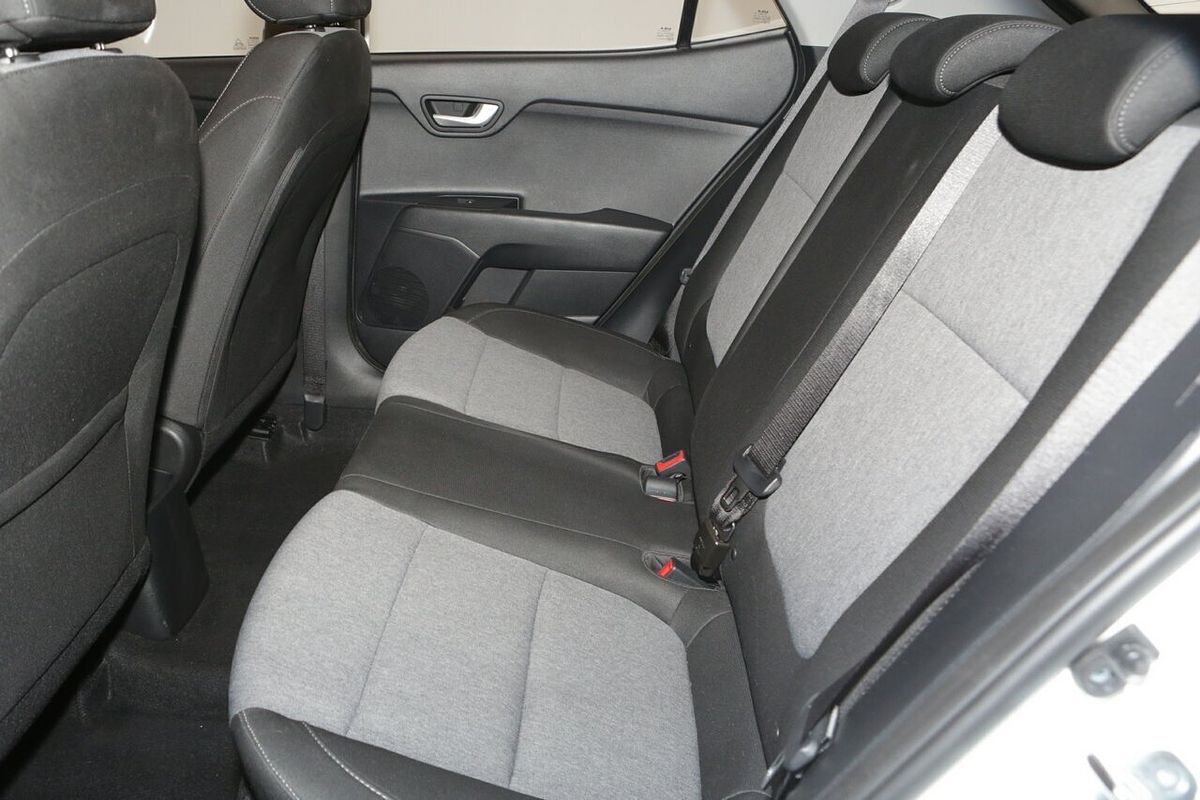 2024 Kia Stonic S YB