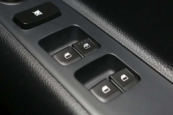 2024 Kia Stonic S YB