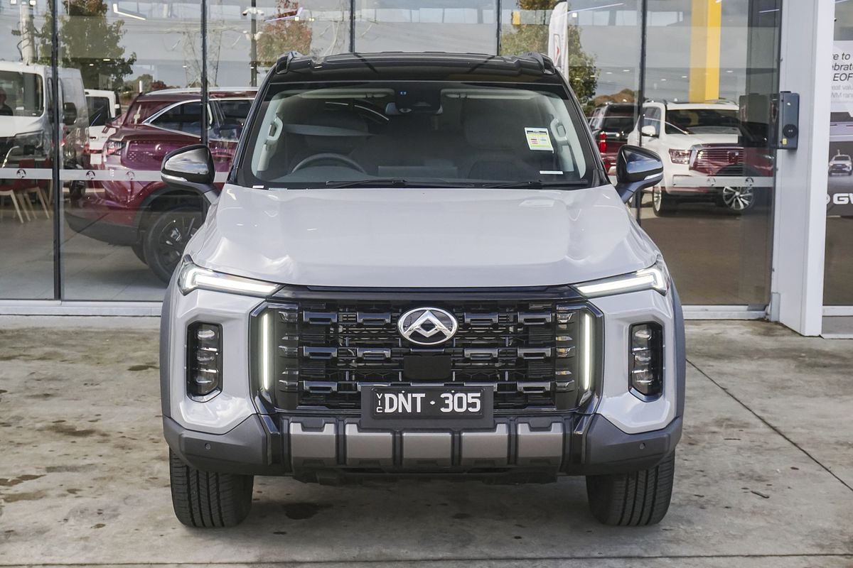 2025 LDV D90 Executive SV9A