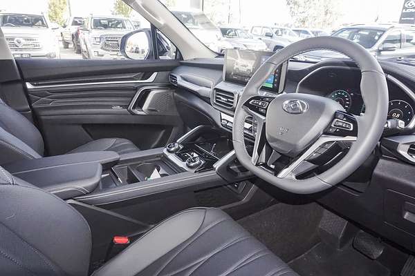 2025 LDV D90 Executive SV9A