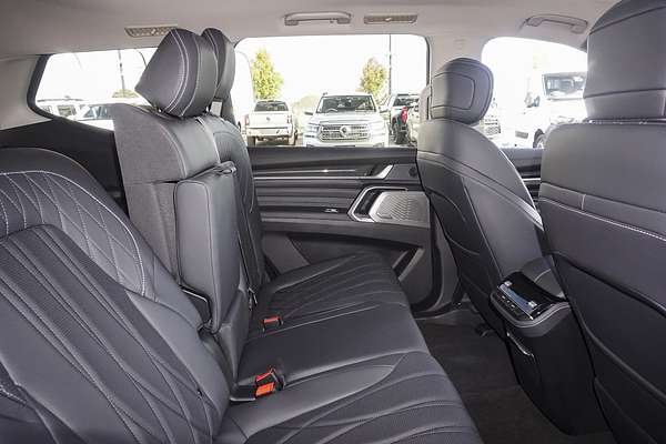 2025 LDV D90 Executive SV9A