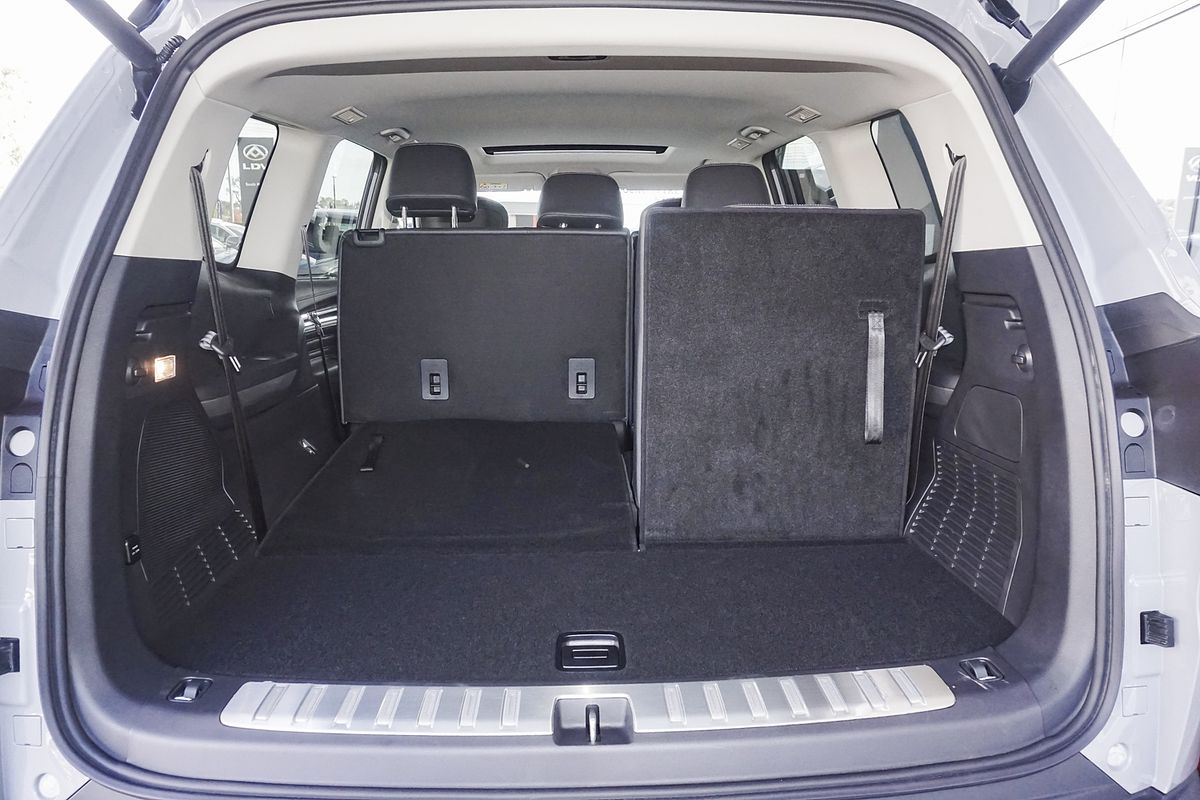 2025 LDV D90 Executive SV9A