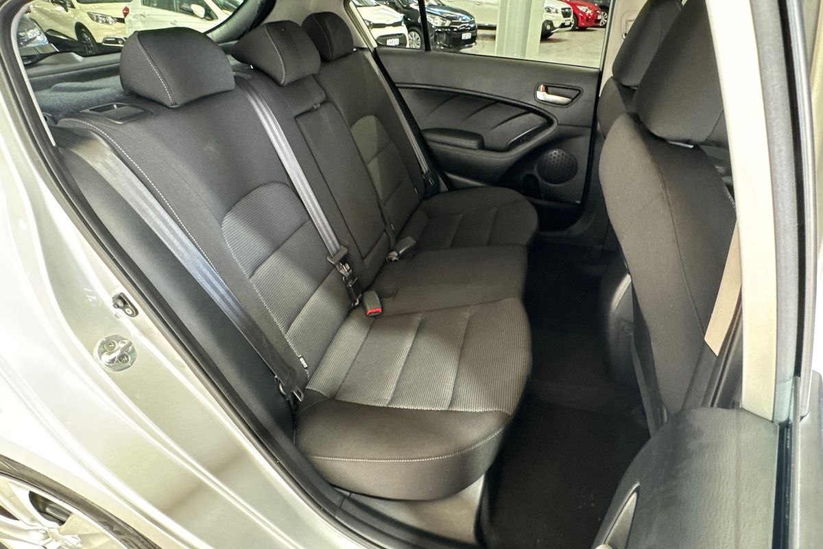 2017 Kia Cerato S YD