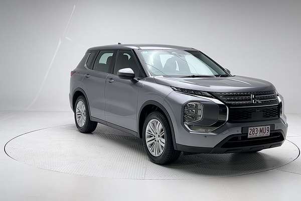 2022 Mitsubishi Outlander ES ZM