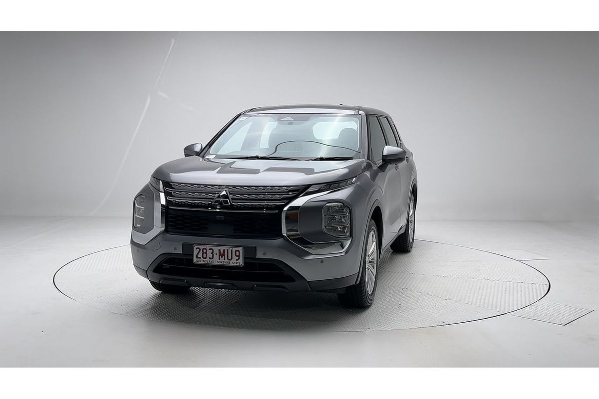 2022 Mitsubishi Outlander ES ZM