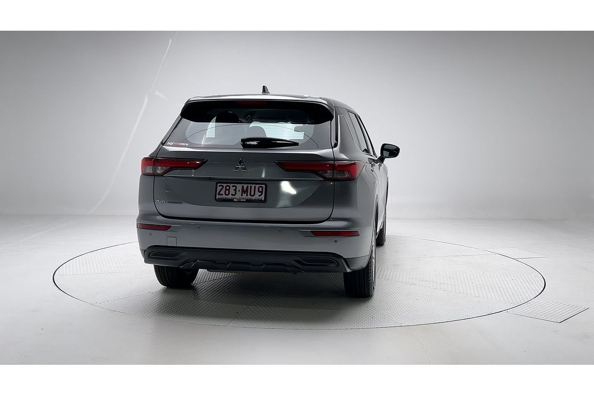 2022 Mitsubishi Outlander ES ZM