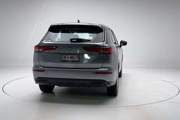 2022 Mitsubishi Outlander ES ZM