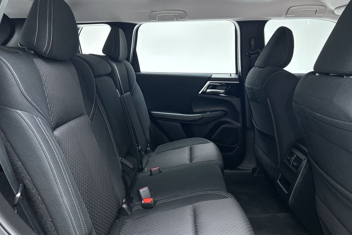 2022 Mitsubishi Outlander ES ZM
