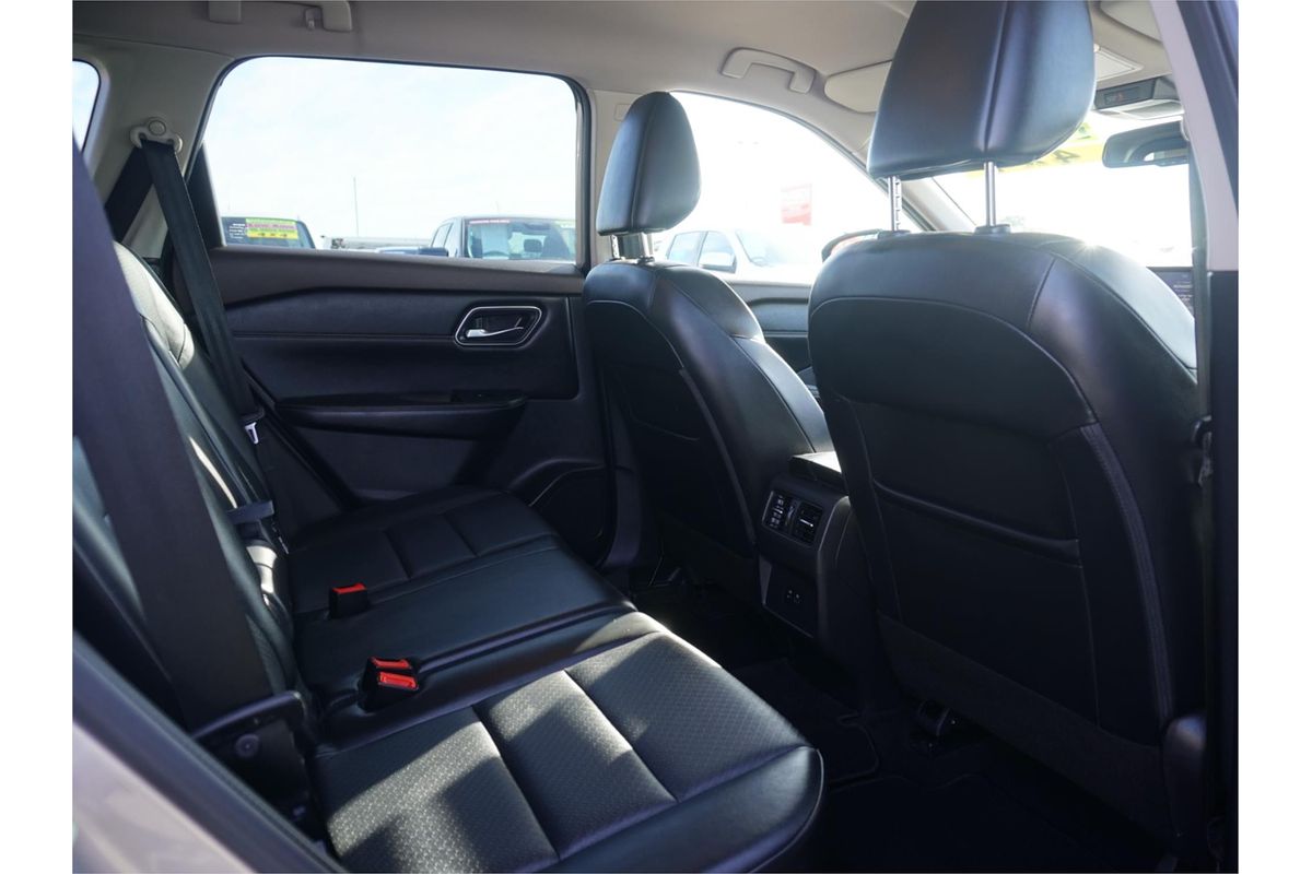 2023 Nissan X-TRAIL ST-L T33