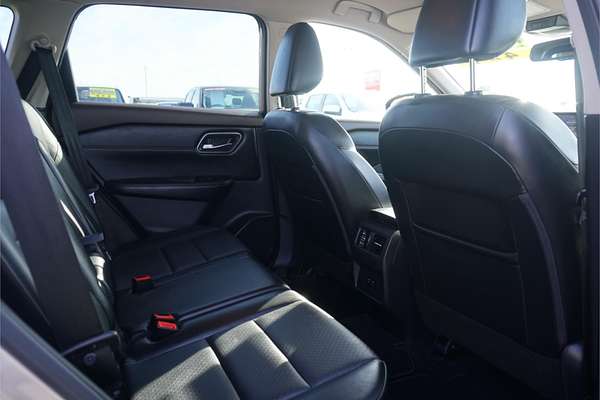 2023 Nissan X-TRAIL ST-L T33