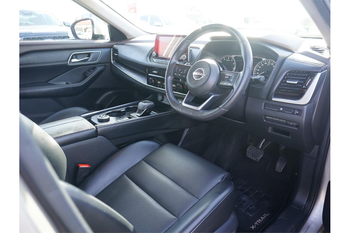 2023 Nissan X-TRAIL ST-L T33