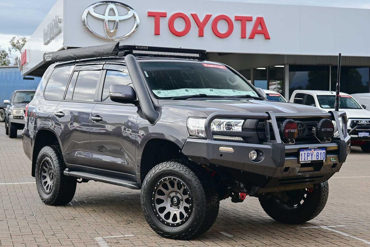 2017 Toyota Landcruiser GXL VDJ200R