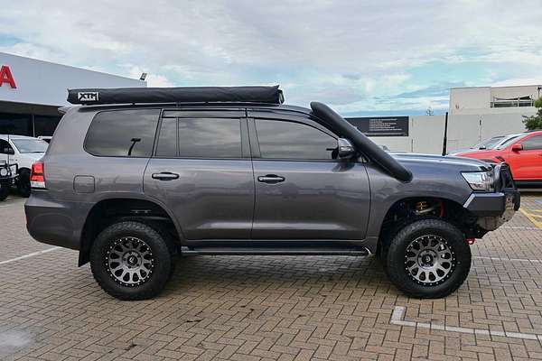 2017 Toyota Landcruiser GXL VDJ200R