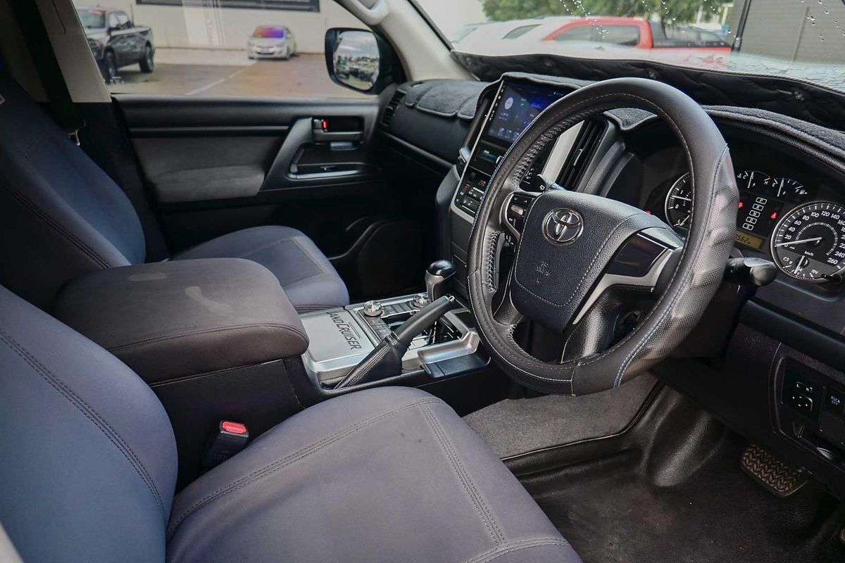 2017 Toyota Landcruiser GXL VDJ200R