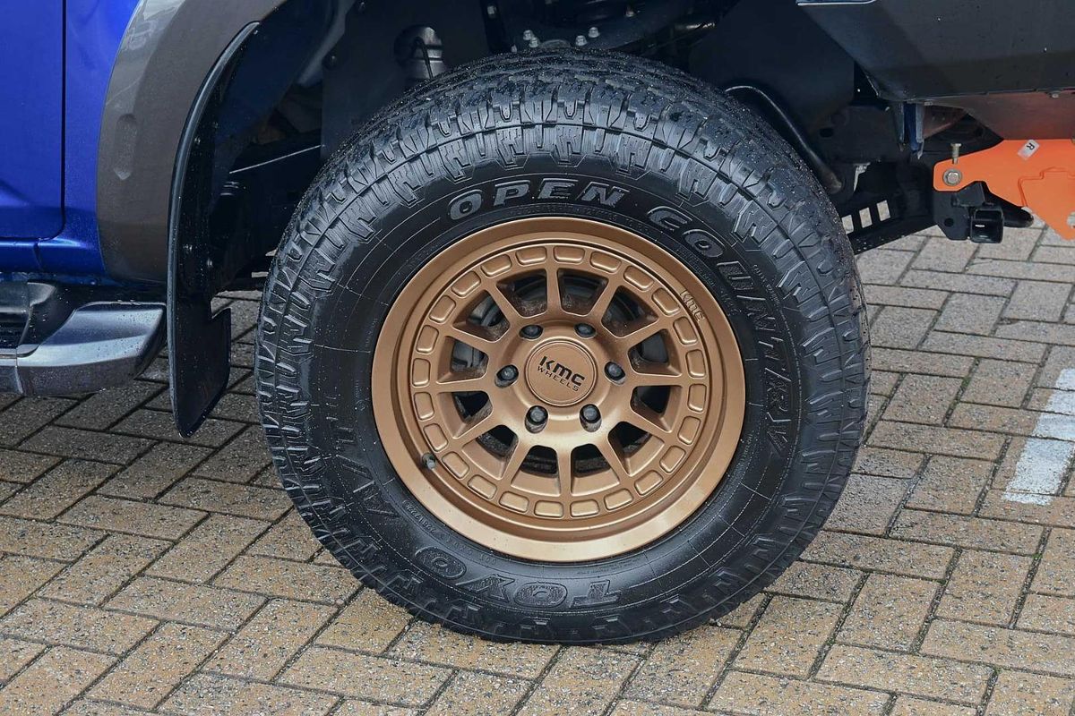 2022 Isuzu D-MAX X-TERRAIN 4X4
