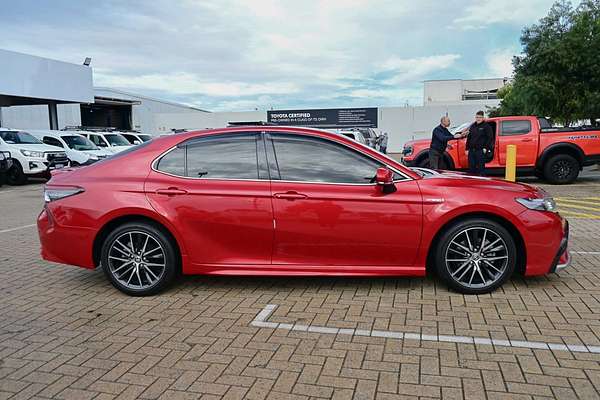 2022 Toyota Camry SL AXVH70R