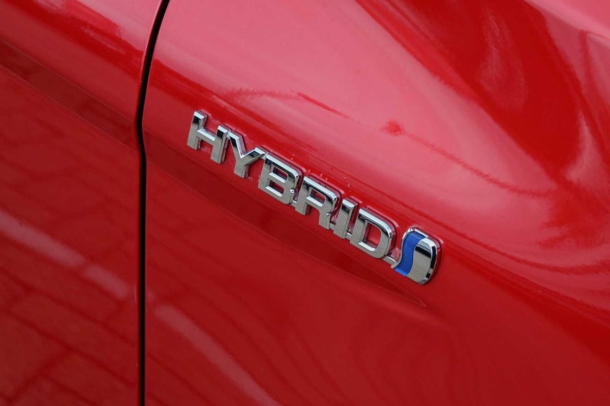 2022 Toyota Camry SL AXVH70R