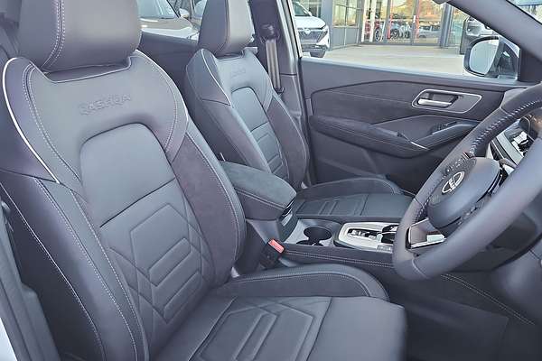 2025 Nissan QASHQAI N-DESIGN e-POWER J12