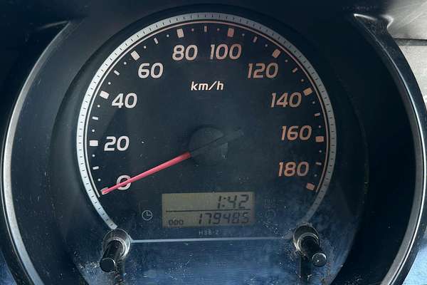 2008 Toyota Hiace Commuter KDH223R