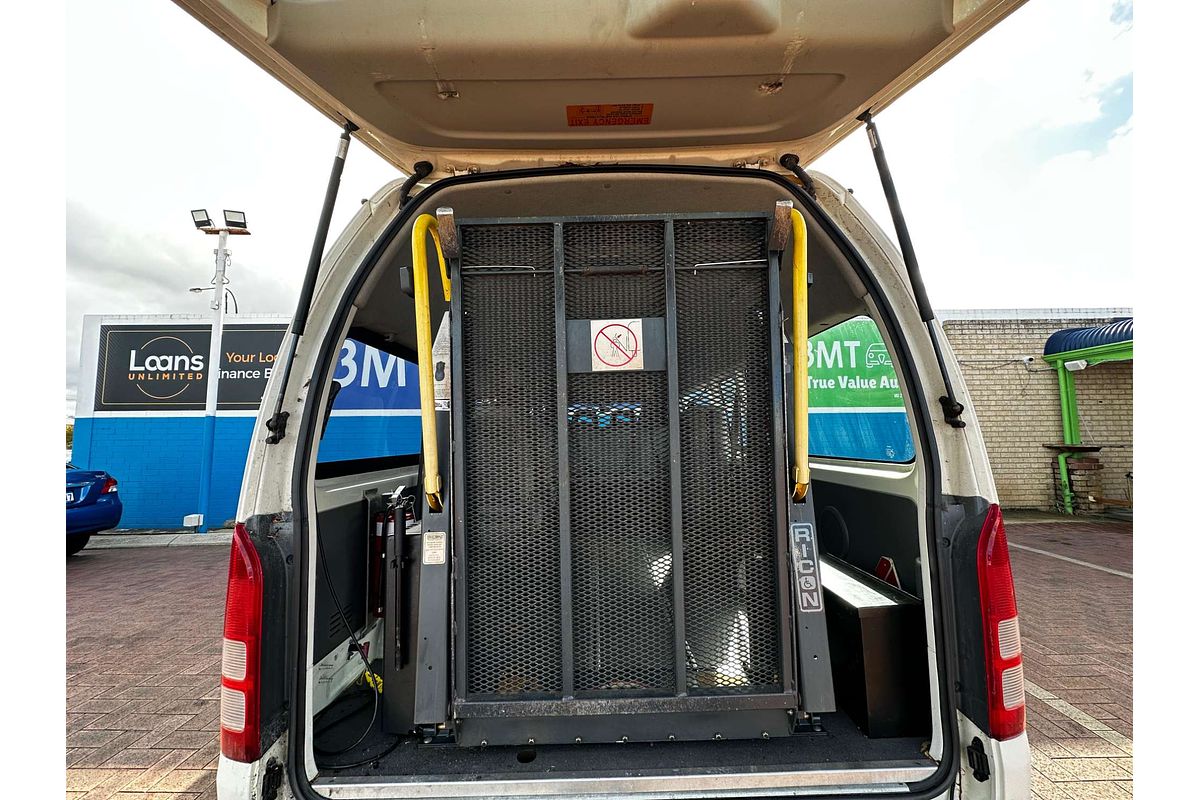 2008 Toyota Hiace Commuter KDH223R