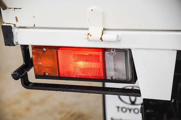 2018 Toyota Hilux Workmate TGN121R Rear Wheel Drive