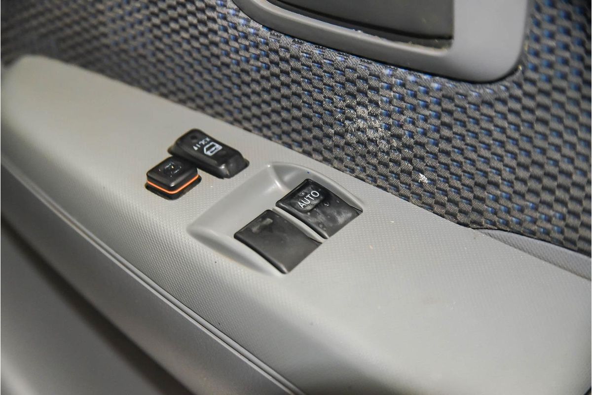 2008 Toyota Hilux SR KUN26R 4X4