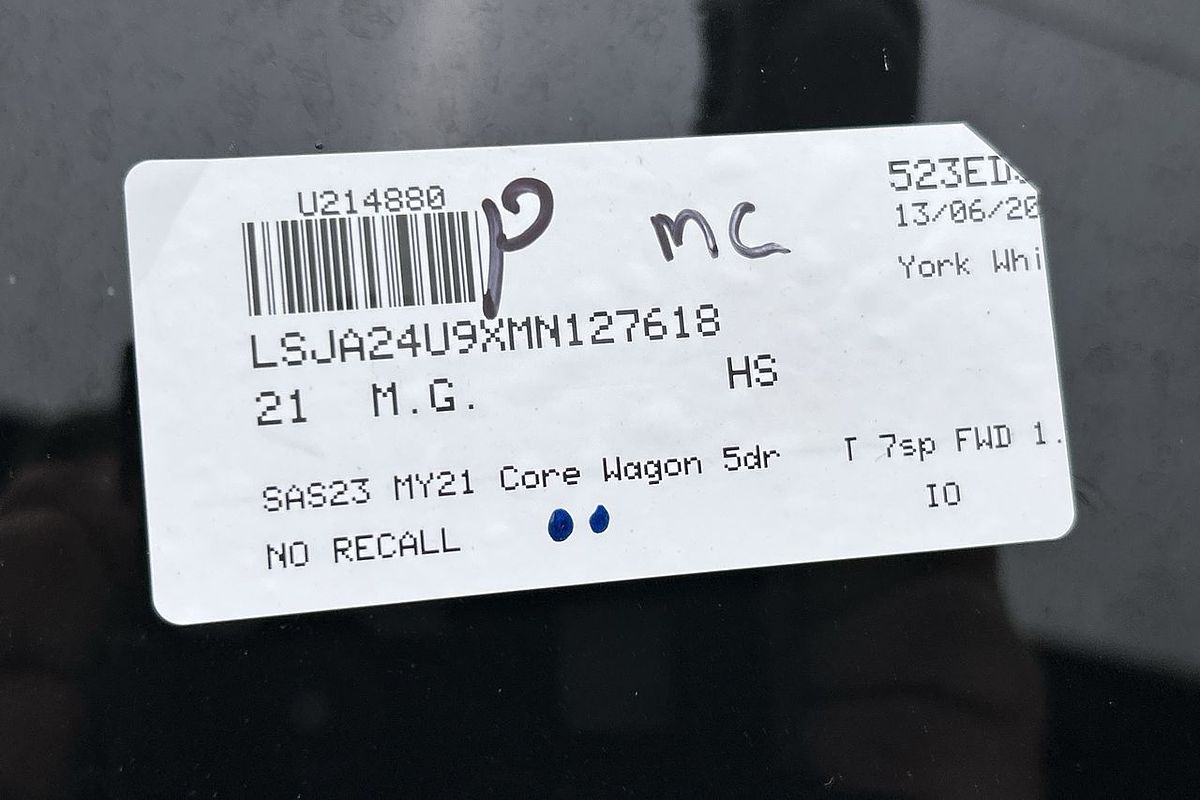 2021 MG HS Core SAS23