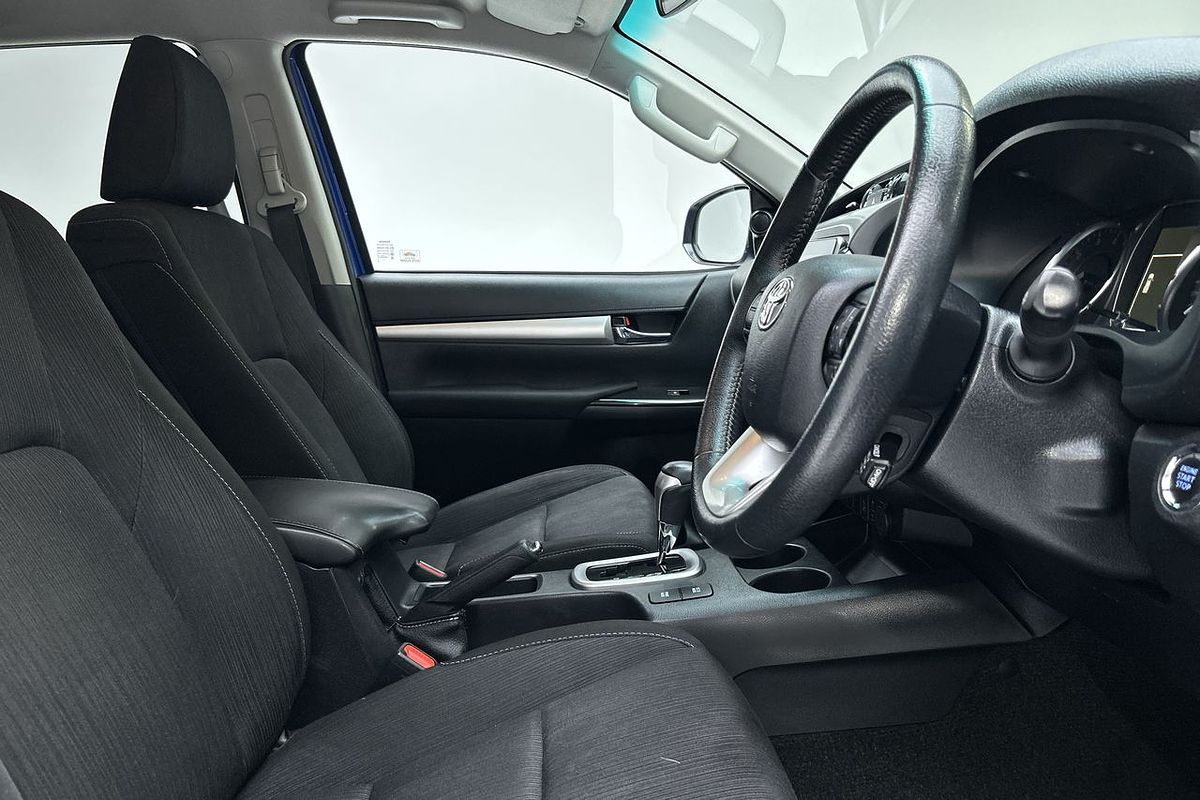 2020 Toyota Hilux SR5 GUN126R 4X4