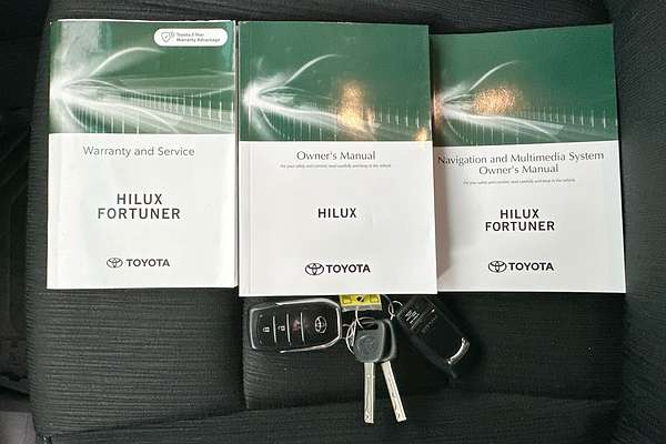 2022 Toyota Hilux SR5 GUN126R 4X4