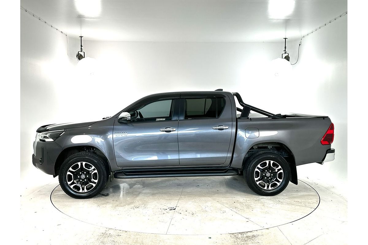 2022 Toyota Hilux SR5 GUN126R 4X4