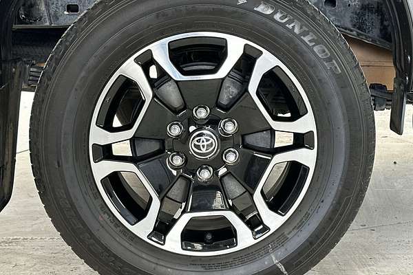 2022 Toyota Hilux SR5 GUN126R 4X4