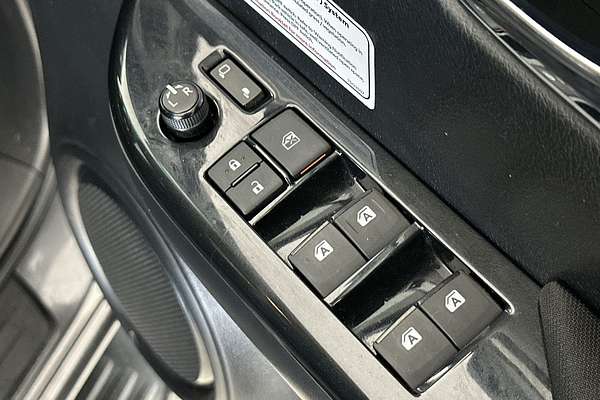 2022 Toyota Hilux SR5 GUN126R 4X4