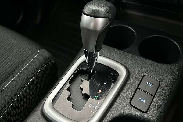 2022 Toyota Hilux SR5 GUN126R 4X4