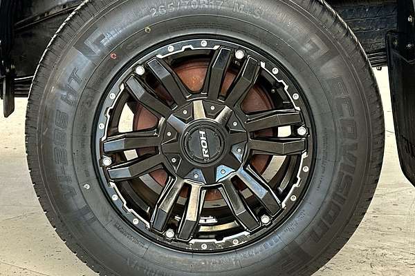 2017 Toyota Hilux SR5 GUN126R 4X4