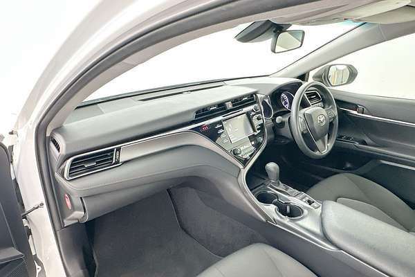 2018 Toyota Camry Ascent AXVH71R